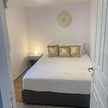Okeanos Apartment *